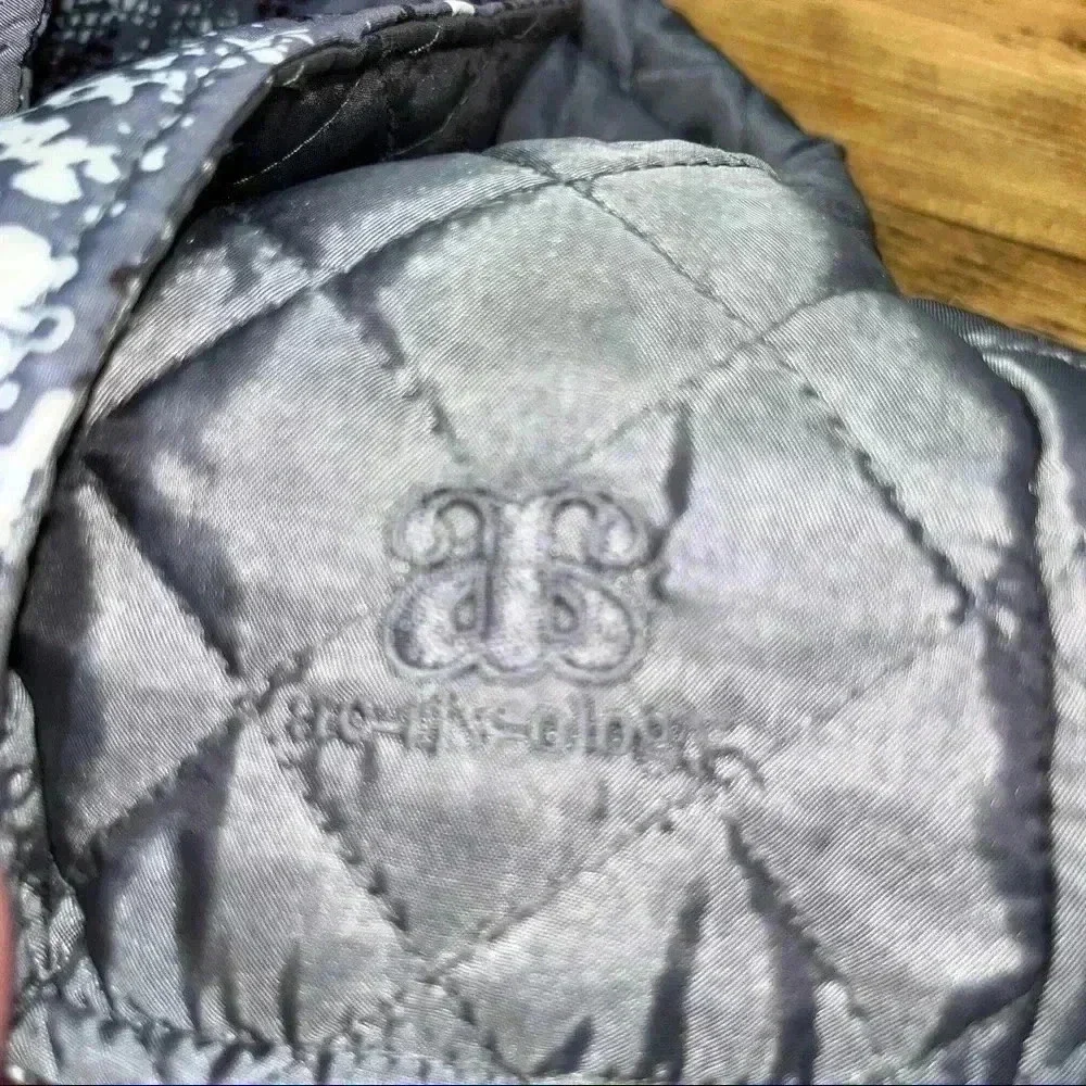 Albion Activology reversible puffer vest like new